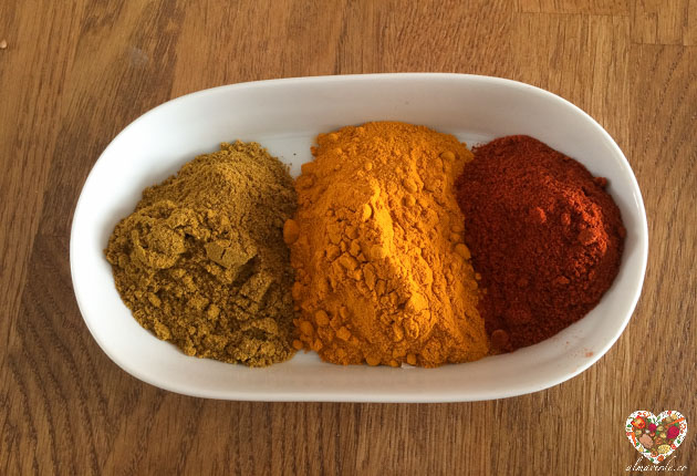 Curcuma, curry y pimentón especias indispensables en la cocina